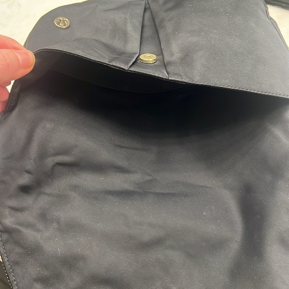 lululemon athletica Black Crossbody with Gold Hardware - Picture 4 of 5